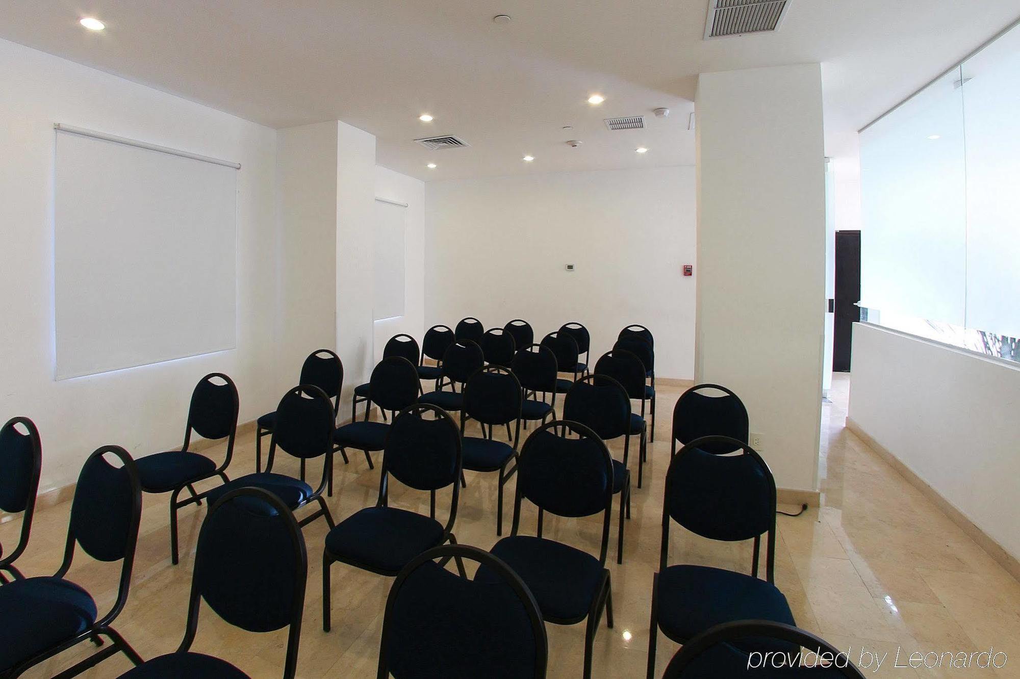 One Culiacan Forum Esterno foto